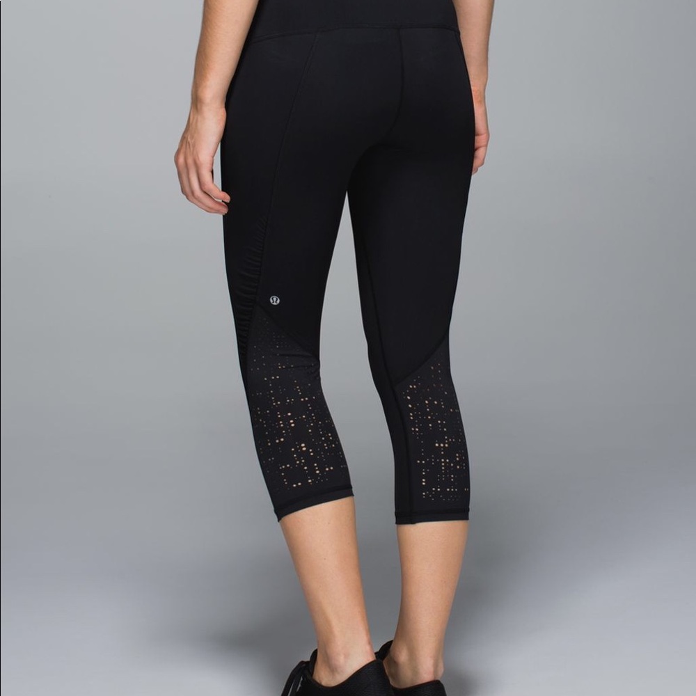 💥BRAND NEW💥 Lululemon Water Bound Crop